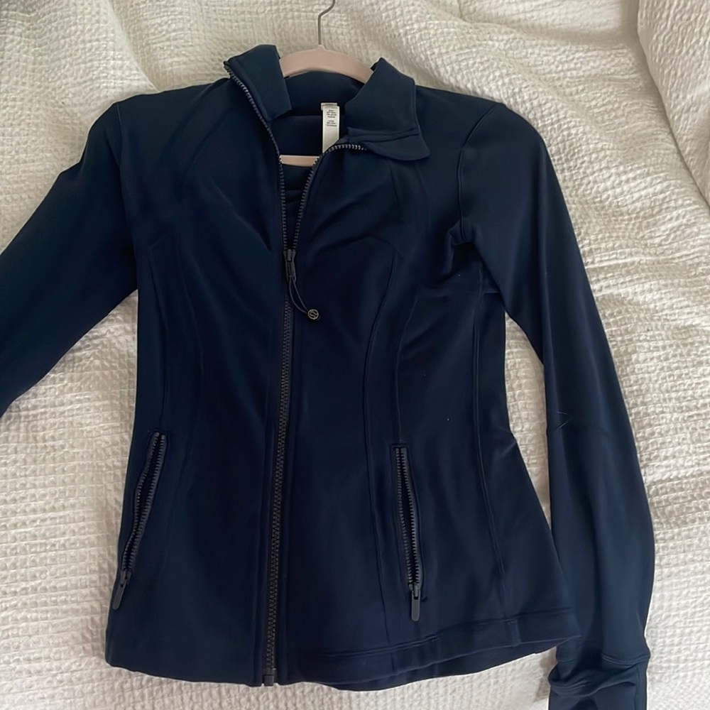 Lululemon zip up size 4 Navy